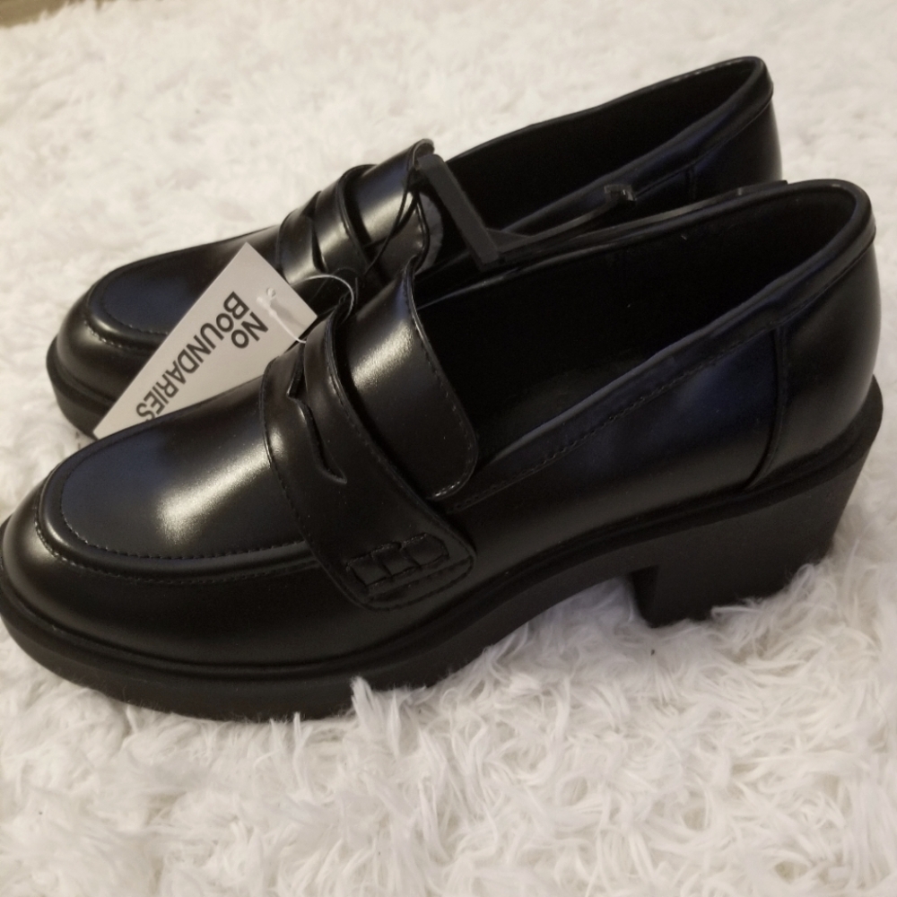 No Boundaries Womens Platforn Heeled Penny Loafers